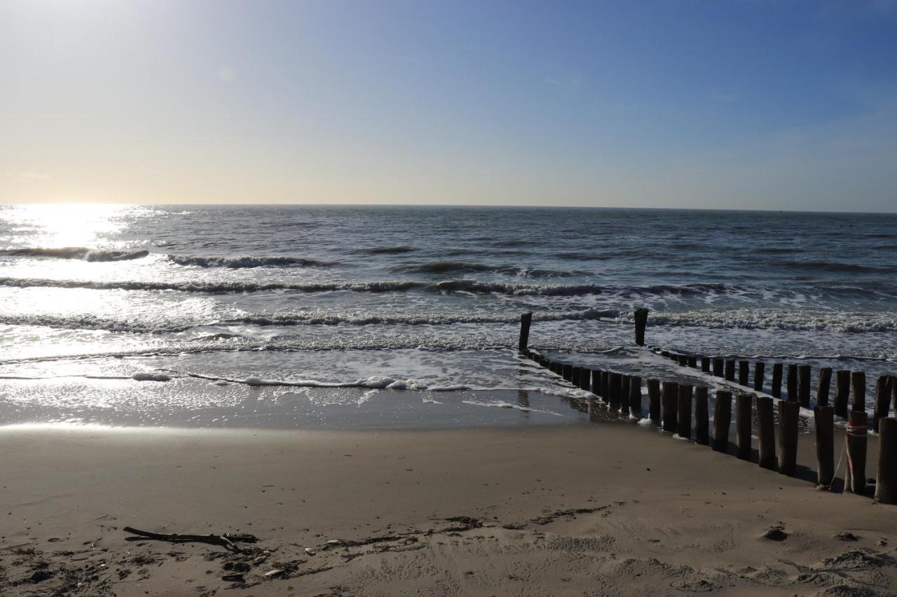 In De Zwaluw Villa Westkapelle Bagian luar foto
