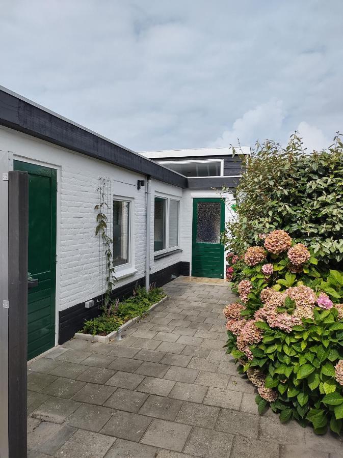 In De Zwaluw Villa Westkapelle Bagian luar foto